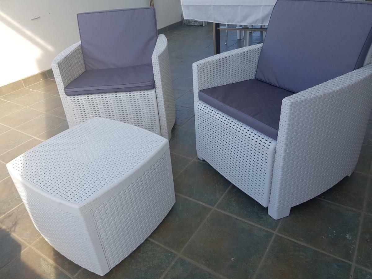 Suite Con Terrazzo Sul Mare E Discesa In Spiaggia A Gallipoli Exterior photo
